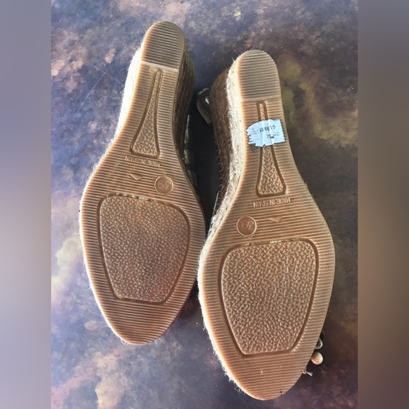 Heyraud 2.5” Wedge Heels. - Picture 3 of 6